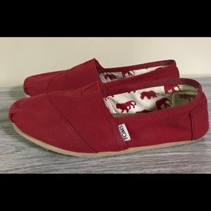 Toms Woman’s Flats Size 10 Red